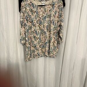 CJ Banks Cream and Brown 3/4 Sleeve Blouse with Peter Pan Collar
